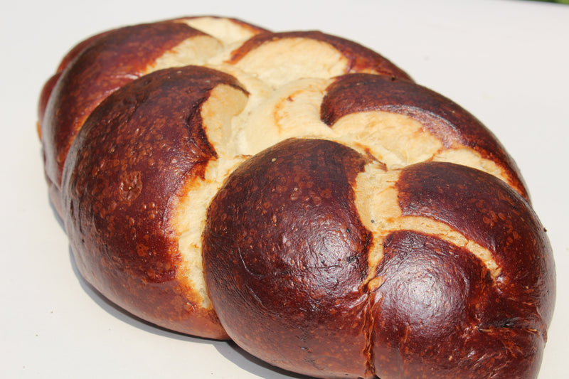 YONI's Traditional Pretzel Challah Loaf